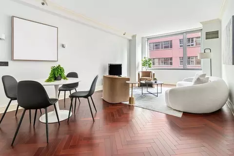 1 Charles St S #703, Boston, MA 02116