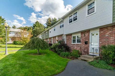 20 Bayberry Cir #20, Millis, MA 02054