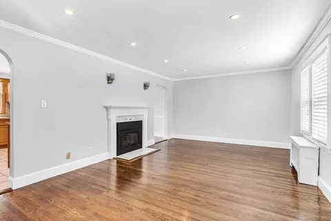 44 Woodward St, Everett, MA 02149 photo 4