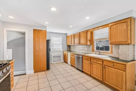 44 Woodward St, Everett, MA 02149 photo 7