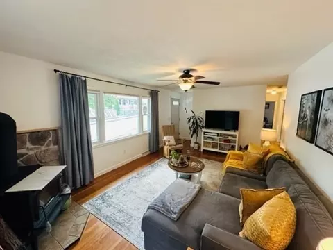 11 E Platt St, Lawrence, MA 01841 photo 3