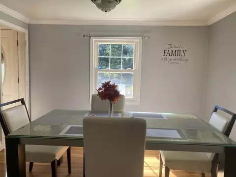 30 Royal Rd, Worcester, MA 01603 photo 12