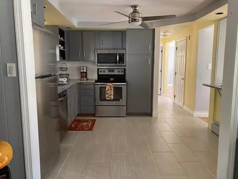 30 Royal Rd, Worcester, MA 01603 photo 9