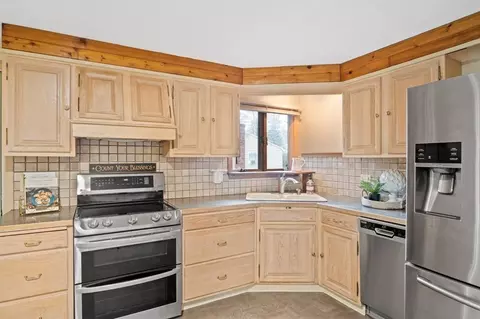 39 Meadow Dr, Middleton, MA 01949 photo 6