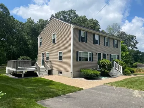 28 Chestnut St, Bellingham, MA 02019