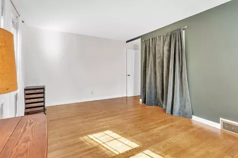 60 S Shore Dr, Springfield, MA 01118 photo 35