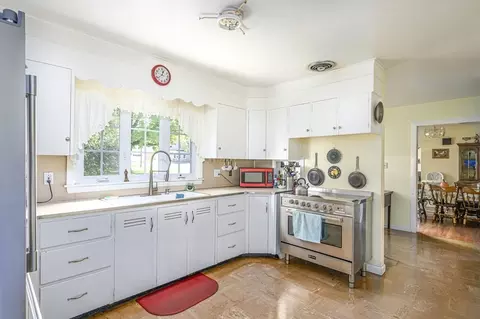 627 Pleasant St, Athol, MA 01331 photo 5