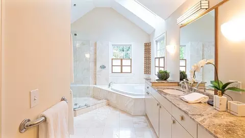 84 Wildwood Dr, Needham, MA 02492 photo 18
