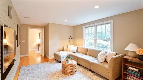 84 Wildwood Dr, Needham, MA 02492 photo 9
