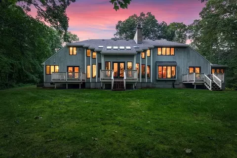 117 Bogastow Brook Rd, Sherborn, MA 01770