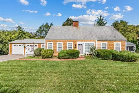 67 Pleasant St, Bridgewater, MA 02324