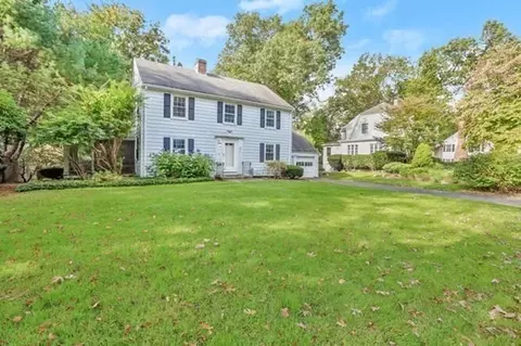 42 Summit Rd, Wellesley, MA 02482 photo 3