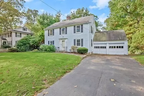 42 Summit Rd, Wellesley, MA 02482 photo 2