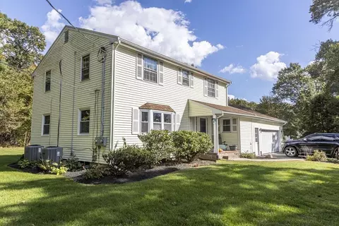5 Randall St, Easton, MA 02356