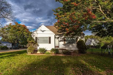 54 Fairmount Ave, Saugus, MA 01906 photo 2