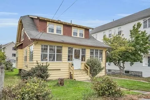15 Halmstad St, Worcester, MA 01607 photo 2