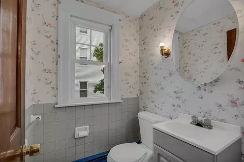 15 Halmstad St, Worcester, MA 01607 photo 16