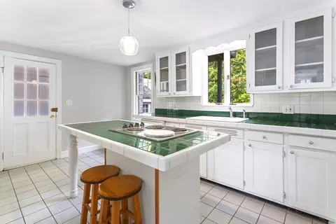 82 Spring St, Stoneham, MA 02180 photo 8