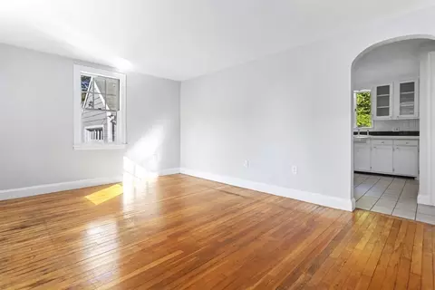 82 Spring St, Stoneham, MA 02180 photo 6