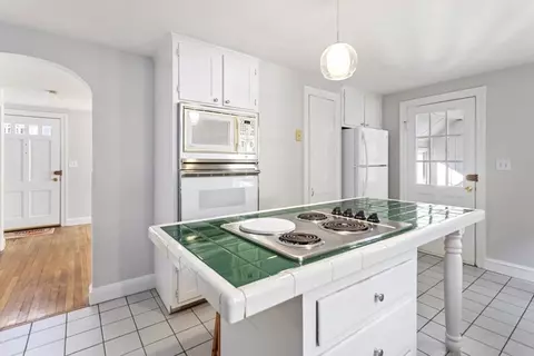 82 Spring St, Stoneham, MA 02180 photo 10