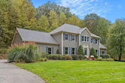 77 Teele Rd, Bolton, MA 01740