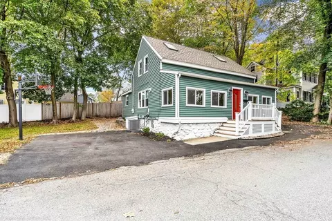 26 Mill St, Maynard, MA 01754 photo 6
