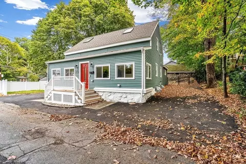 26 Mill St, Maynard, MA 01754 photo 4