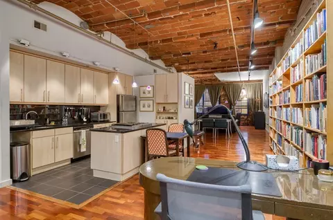 121 Beach #203, Boston, MA 02111