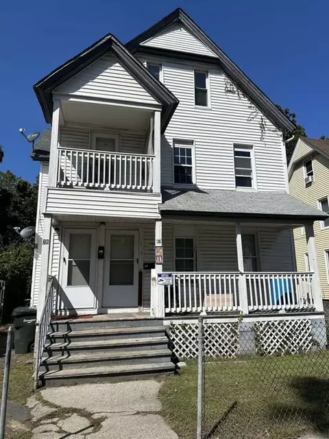 26 Calhoun St, Springfield, MA 01107