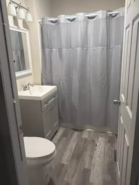 47-49 Longview St, Springfield, MA 01108 photo 6