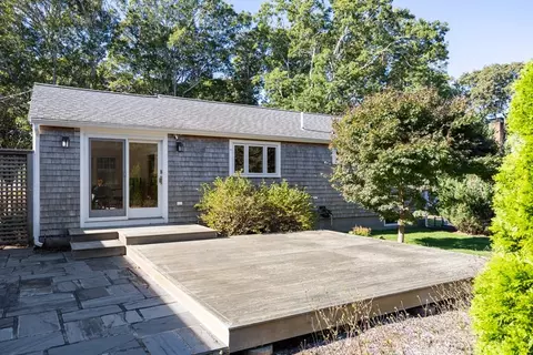 146 Minot St, Falmouth, MA 02540