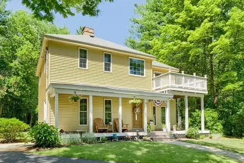444 Marshall St, Paxton, MA 01612