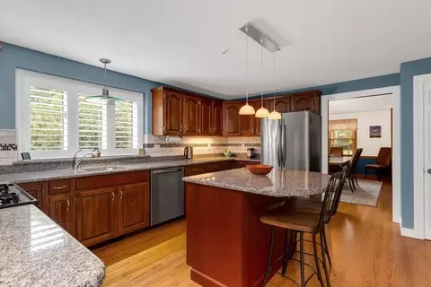 8 Mill River Dr, Mendon, MA 01756 photo 16