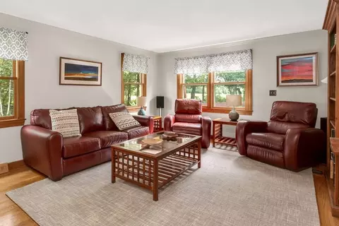 8 Mill River Dr, Mendon, MA 01756 photo 11