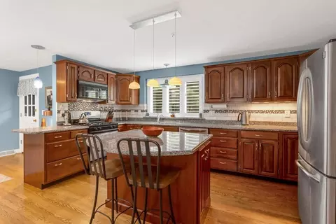 8 Mill River Dr, Mendon, MA 01756 photo 13
