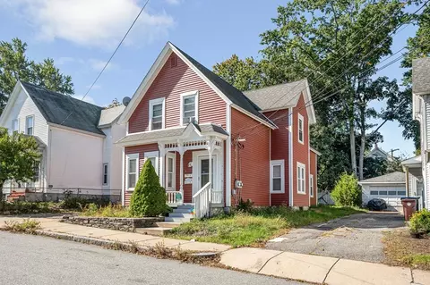 103 S Walker St, Lowell, MA 01851