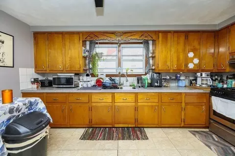 205-211 Columbia St, Fall River, MA 02721 photo 10