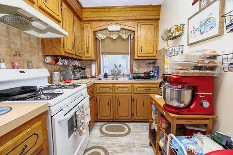 205-211 Columbia St, Fall River, MA 02721 photo 18