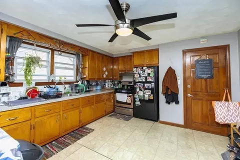 205-211 Columbia St, Fall River, MA 02721 photo 9
