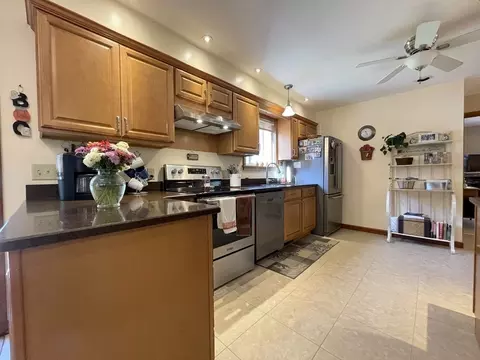 62 Long Plain Rd, South Deerfield, MA 01373 photo 11