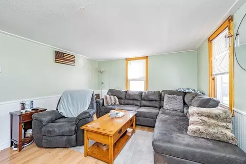 15 Gaugh St, Easthampton, MA 01027 photo 8