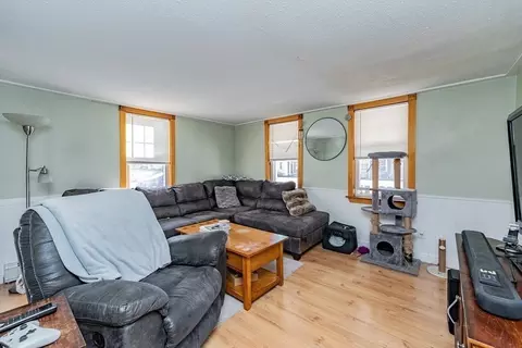 15 Gaugh St, Easthampton, MA 01027 photo 7