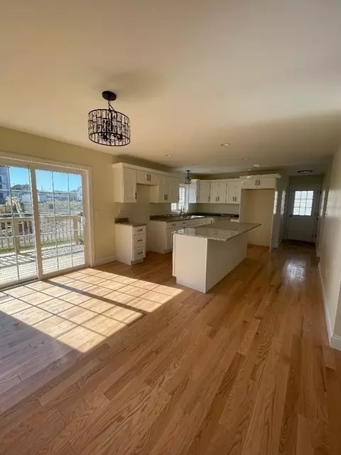 887 Dwelly, Fall River, MA 02720 photo 8