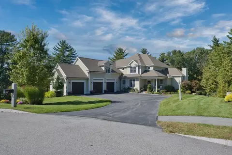 16 Weetamoo Way, Westford, MA 01886