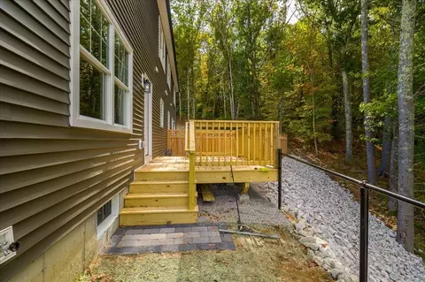 5 William Dr #5, Douglas, MA 01516 photo 3