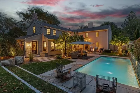 24 Jefferson St, Newburyport, MA 01950