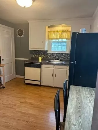 179 Powell Ave, Springfield, MA 01118 photo 9