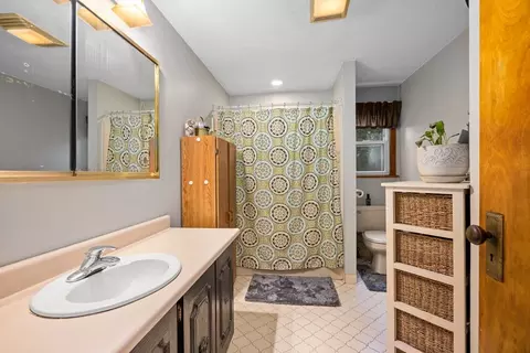 5 Elmer St, Worcester, MA 01603 photo 12