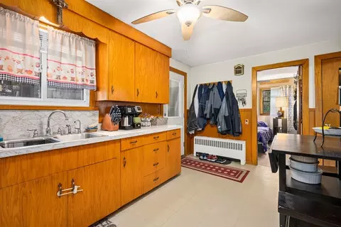 5 Elmer St, Worcester, MA 01603 photo 5
