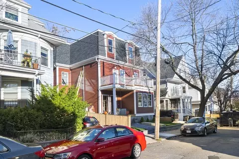 15 Grand View Ave #2, Somerville, MA 02143